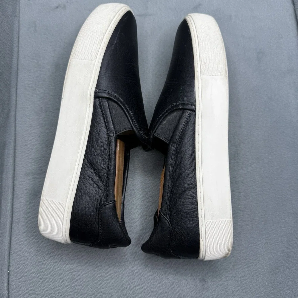 UGG Jass Men's Size 10 Black Leather Slip-On Sneakers Casual Shoes